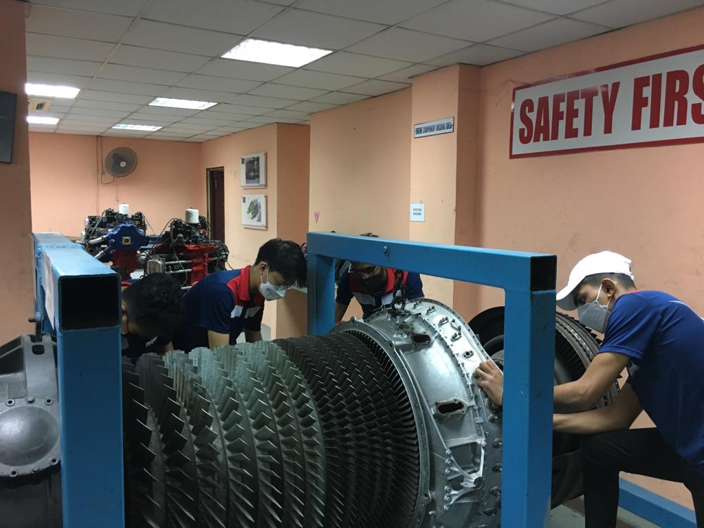 engine workshop